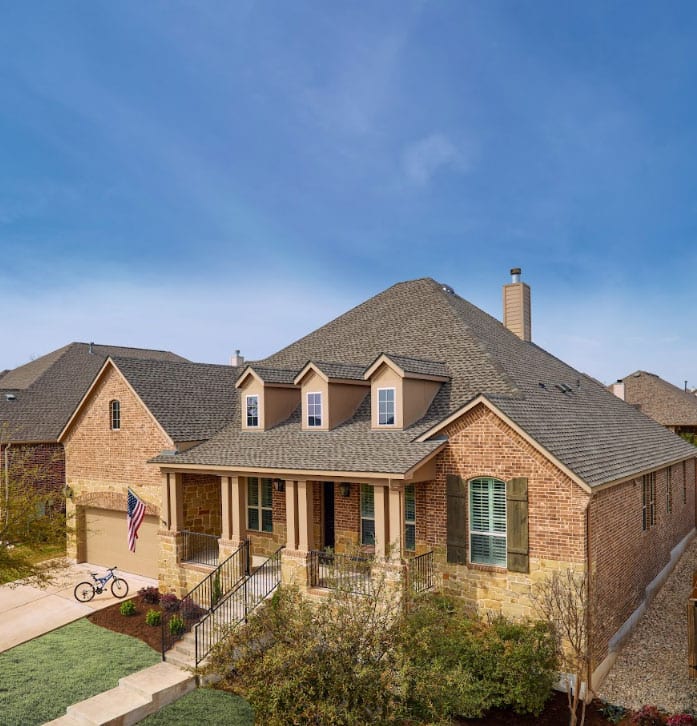 Residential area, Building material, Roof, Home, House, Siding, Brick, Cottage, Door, Estate