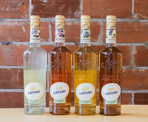 Glass bottle, Alcoholic beverage, Liquid, Beer, Condiment, Ingredient, Solution, Fluid