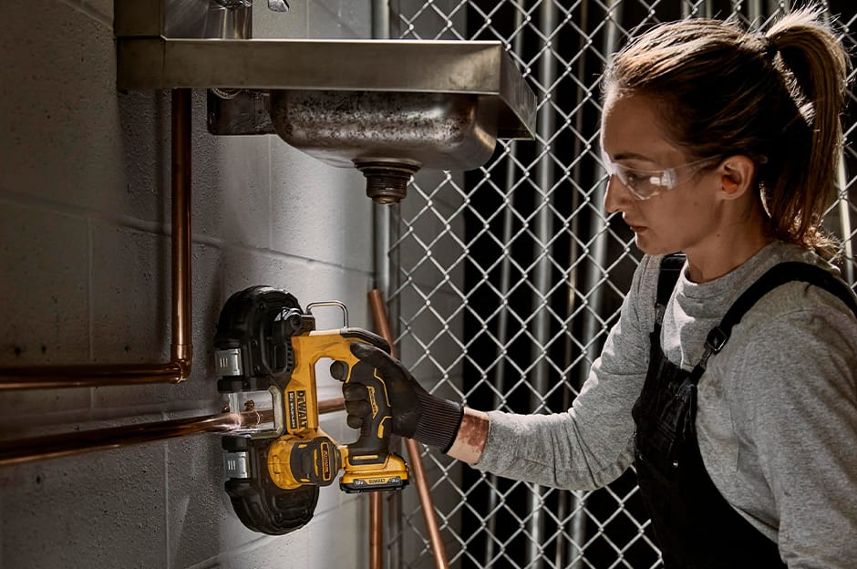 Drill presses, Safety glove, Workwear, Standing