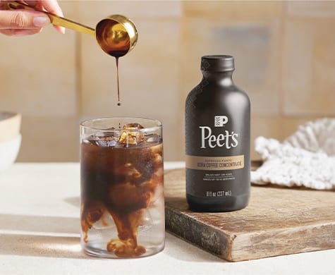 Glass bottle, Liquid, Drinkware, Plant, Food, Fluid, Ingredient, Drink, Wood