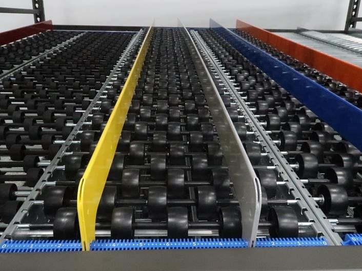Automotive tire, Motor vehicle, Audio equipment, Grille, Hood, Bumper, Rectangle