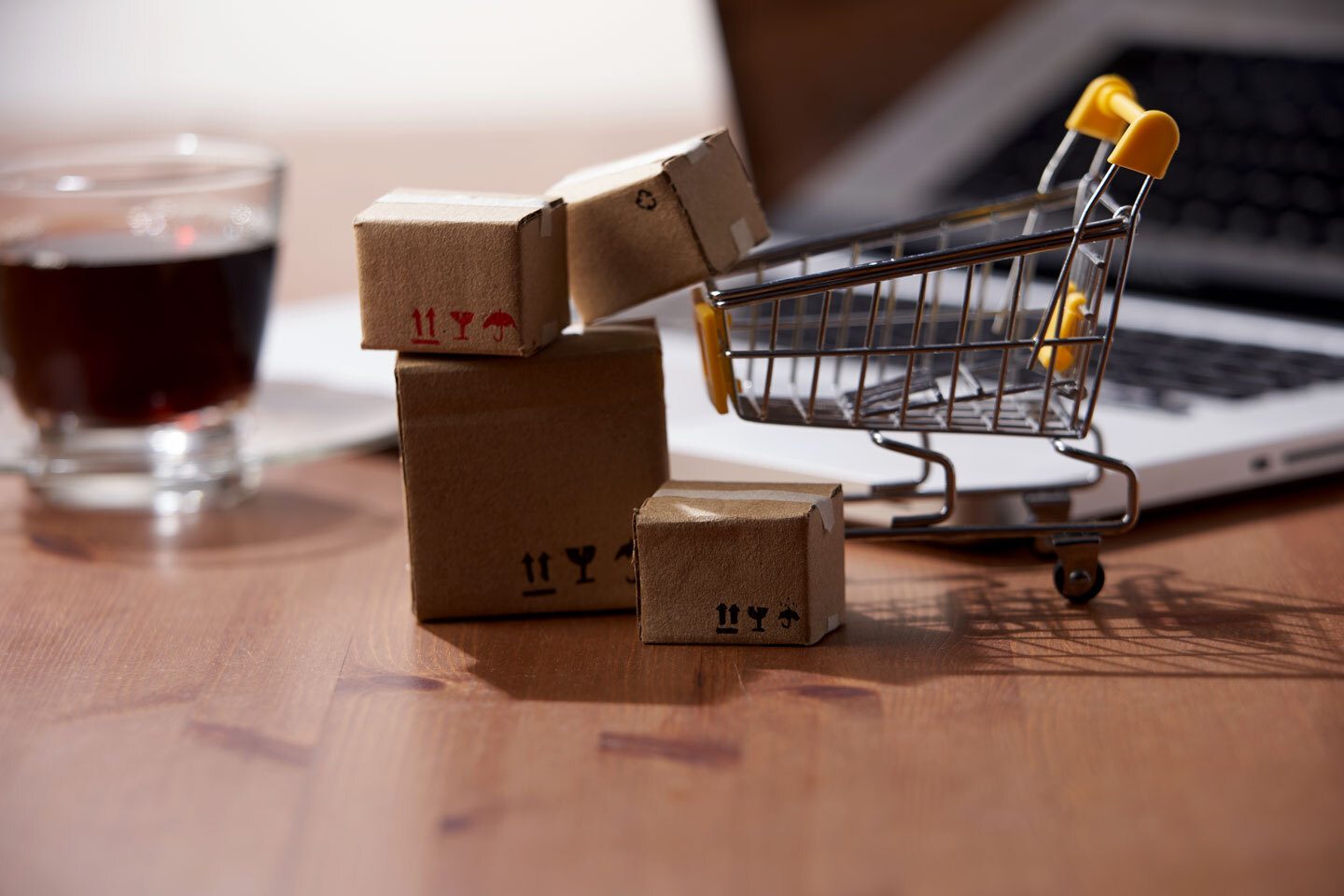 direct-to-consumer (DTC), eCommerce