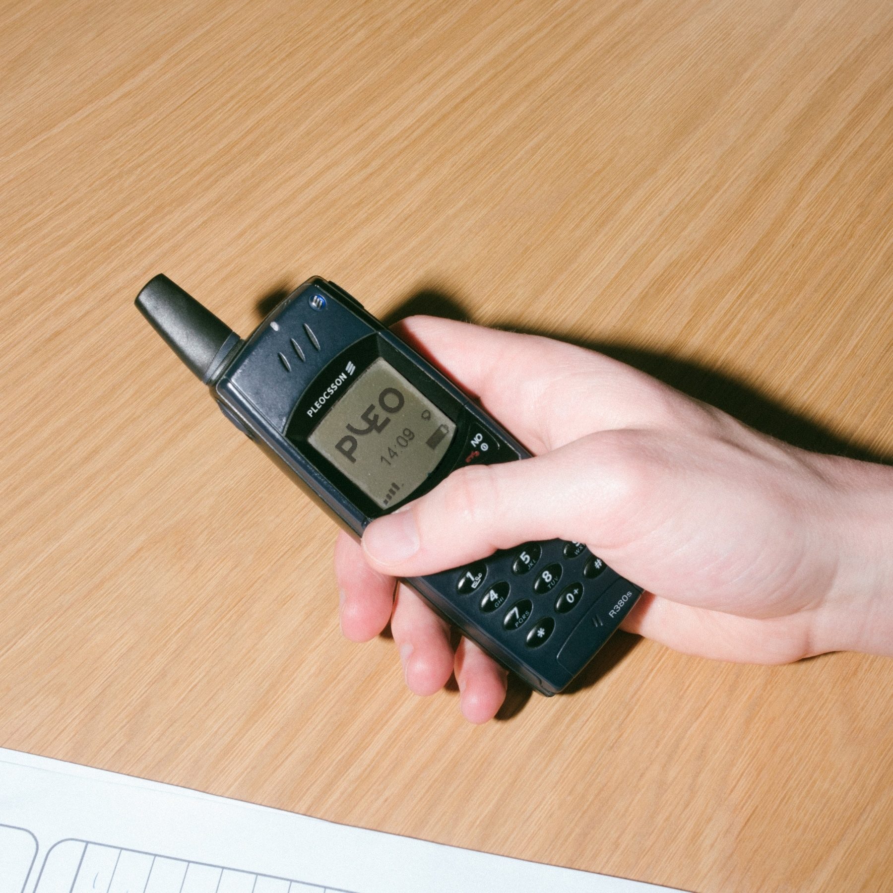 Portable communications device, Two-way radio, Mobile phone, Gadget, Telephony, Technology, Telephone