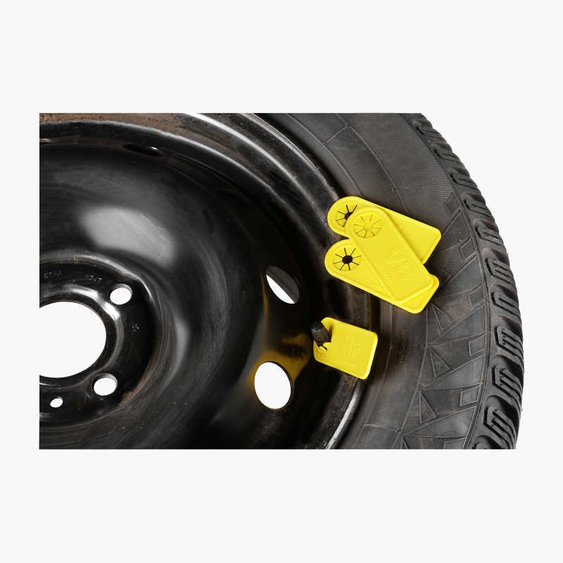 Automotive tire, Synthetic rubber, Tread, Sleeve, Rim