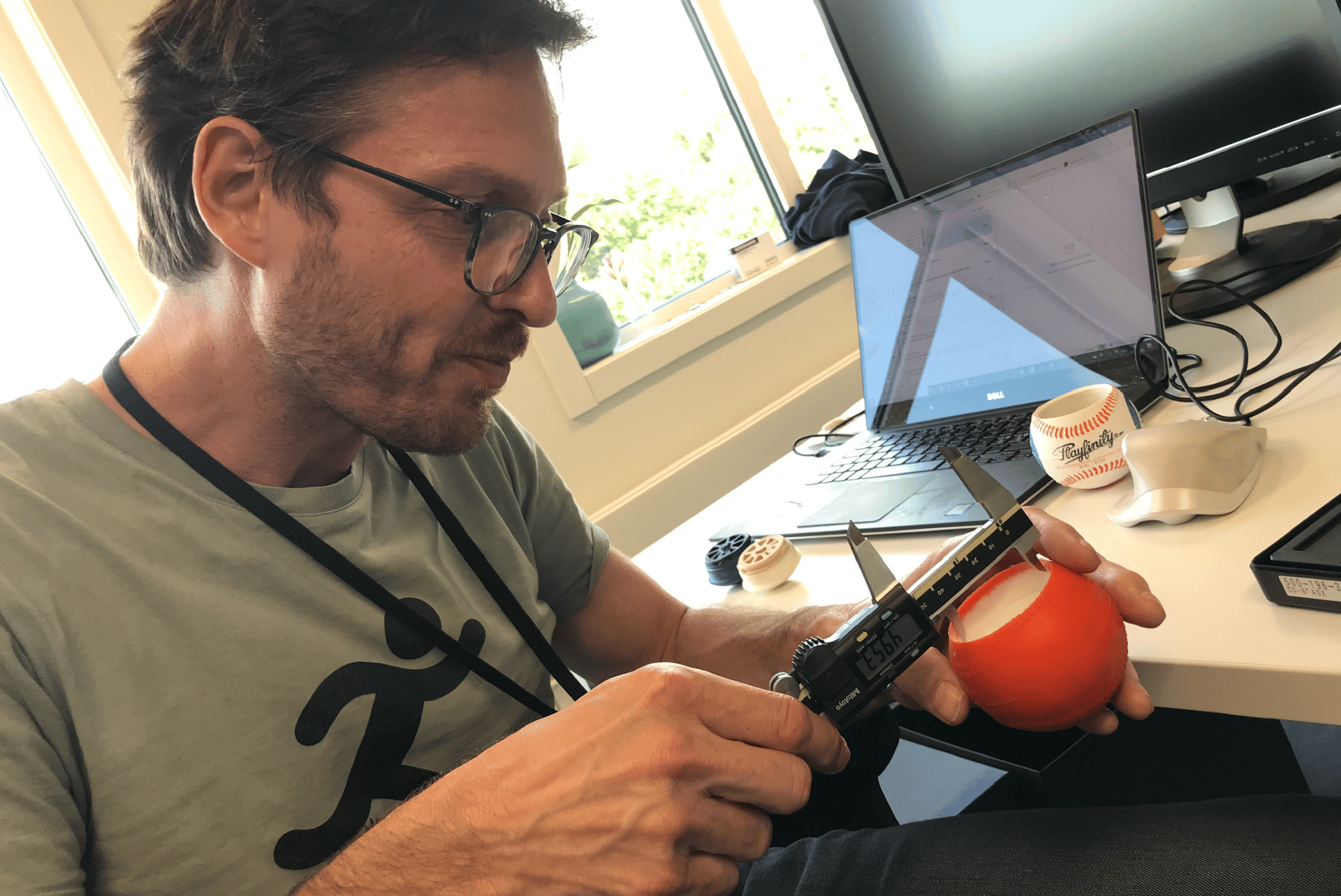 Personal computer, Vision care, Input device, Glasses, Table, Peripheral, Desk