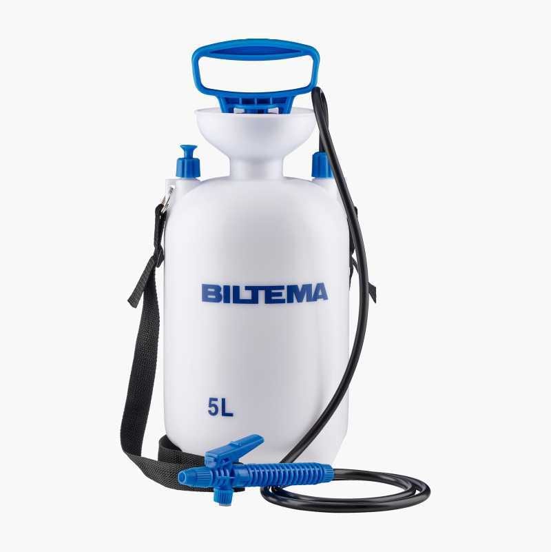 White and blue 5-liter manual pressure sprayer with a top handle, hose, and nozzle for gardening tasks.