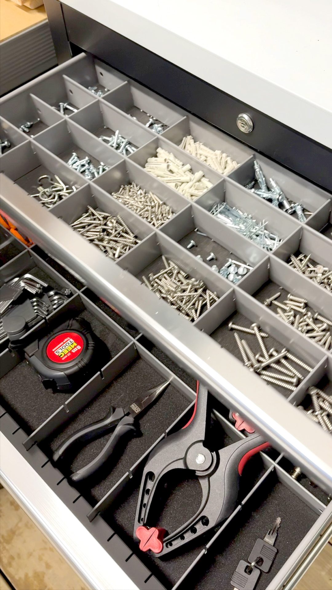 Household hardware, Toolbox
