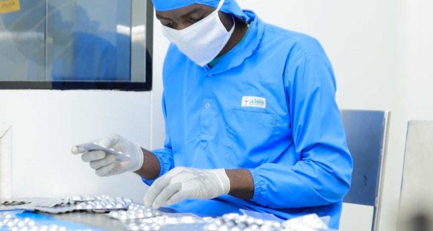 Safety glove, Health care, Workwear, Blue, Sleeve, Research