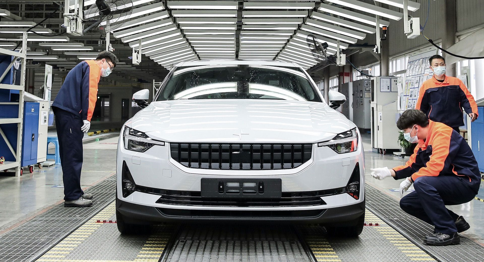 Vehicle registration plate, Automotive lighting, Car, Grille, Hood
