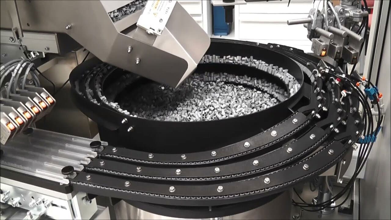 Automotive tire, Motor vehicle, Architecture, Bumper