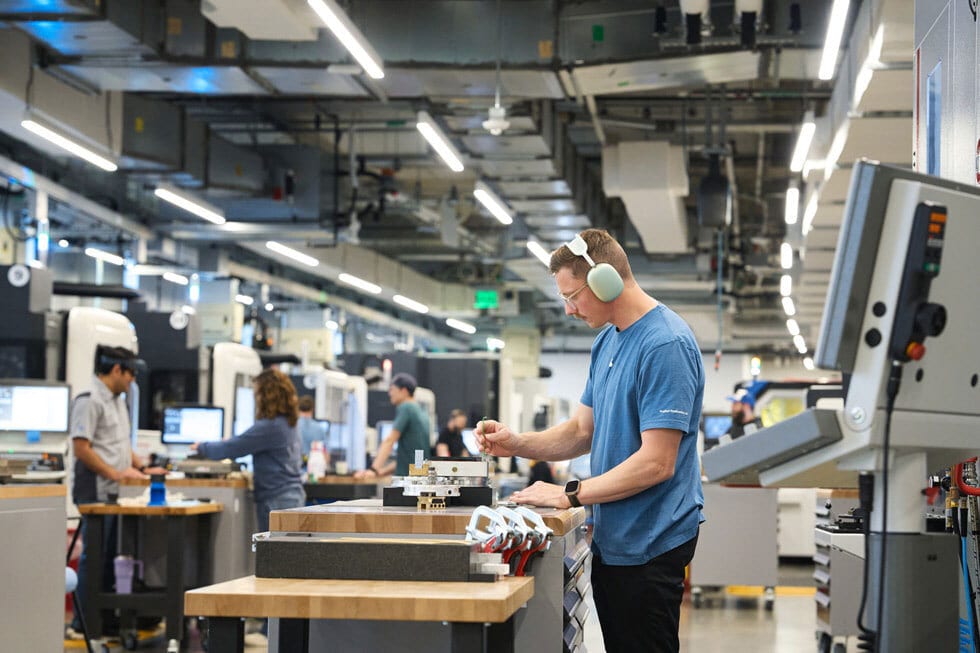 Electronic device, Office Equipment, Industry, Technology, Engineering, Peripheral, Electronics, Machine, Job
