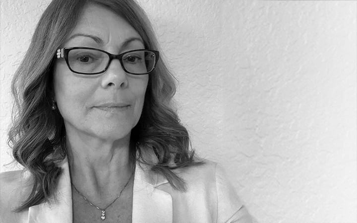 Vision care, Facial expression, Flash photography, Glasses, Nose, Lip, Chin, Eyebrow, Mouth, Neck