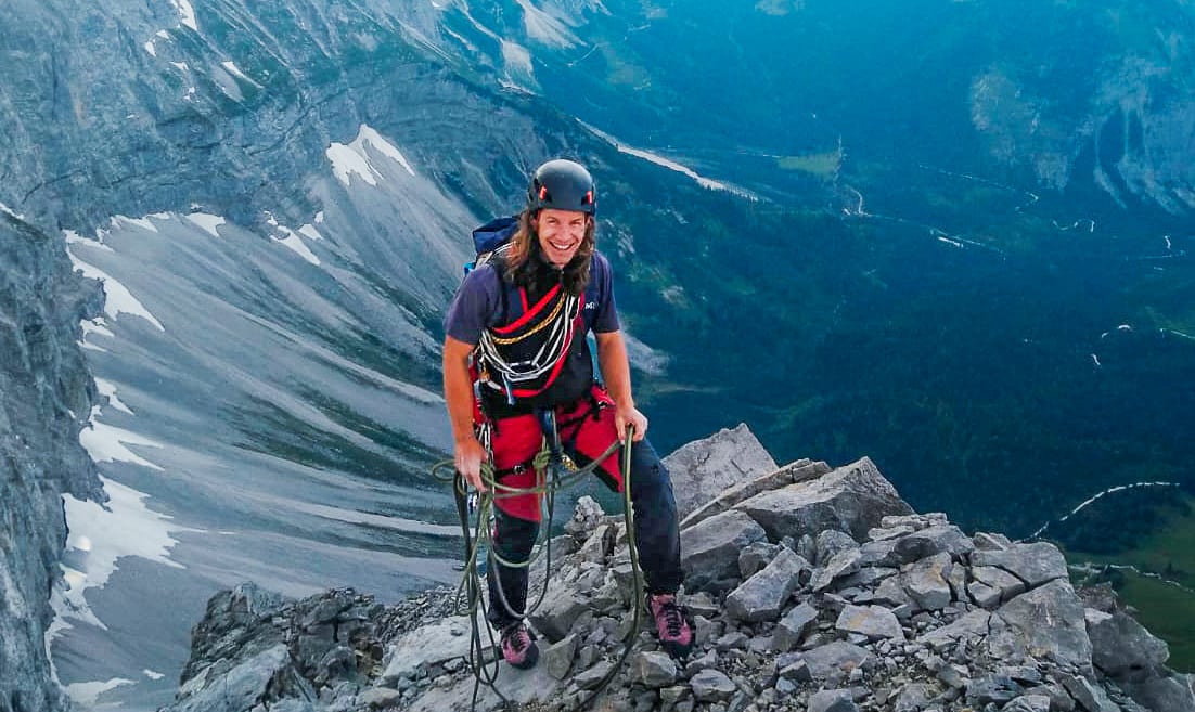 Outdoor recreation, Mountainous landforms, Glacial landform, Smile, Mountain, Travel