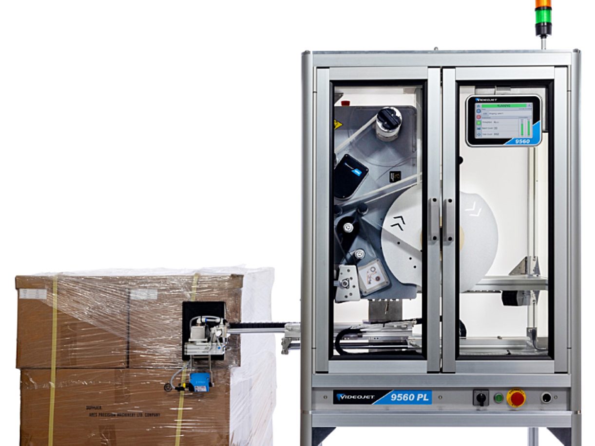 Videojet 9560 PL with wrapped pallets against white background