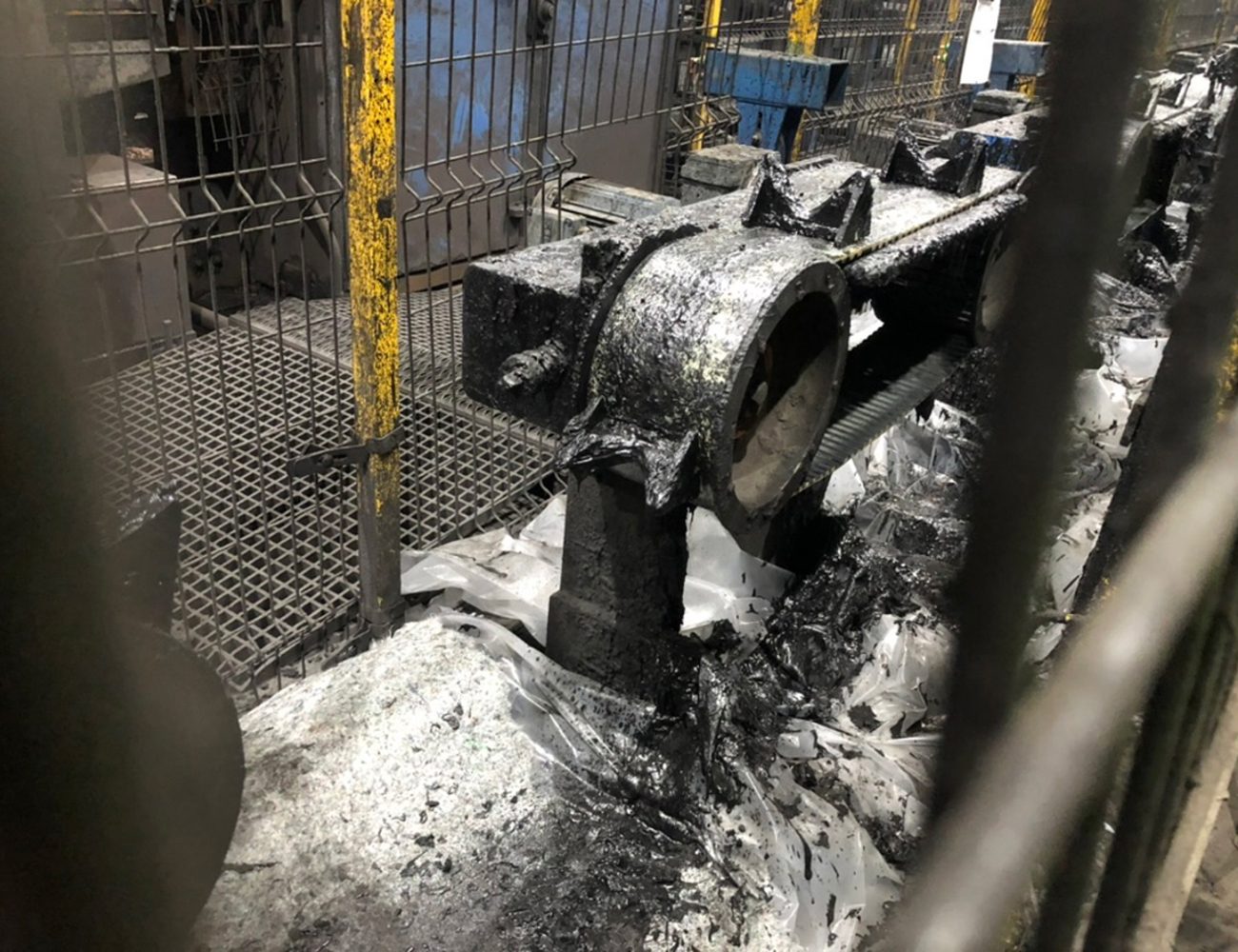 Pictures of water-based coating operation – Operational - cleanliness issues