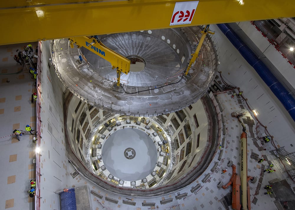 the world&#x2019;s largest magnetic fusion reactor 