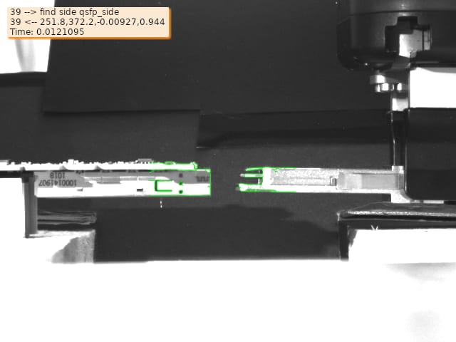 Socket and plug displacement found from the side using 2D pattern tools