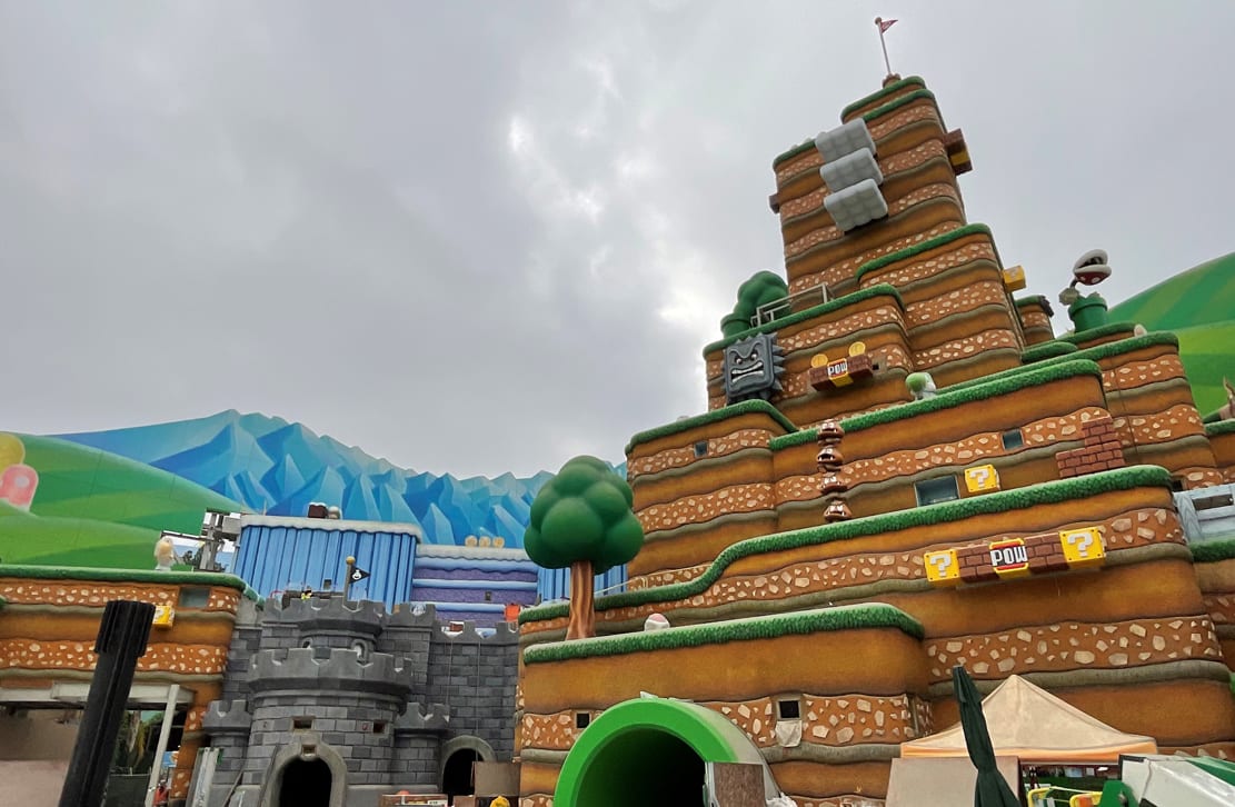 P526, Super Nintendo World