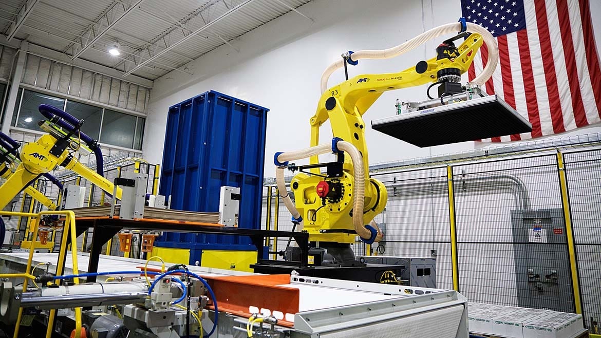 A high-speed robotic palletizing system