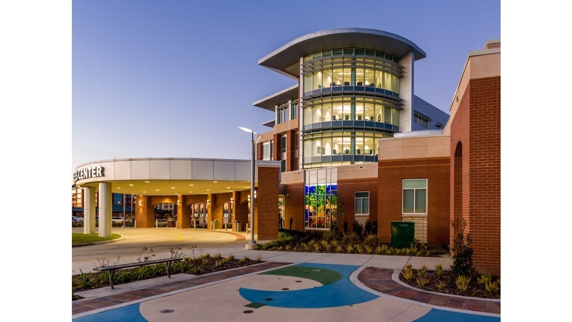 Thibodaux Regional Wellness Center Showcases a Hurricane-Resistant Curtainwall