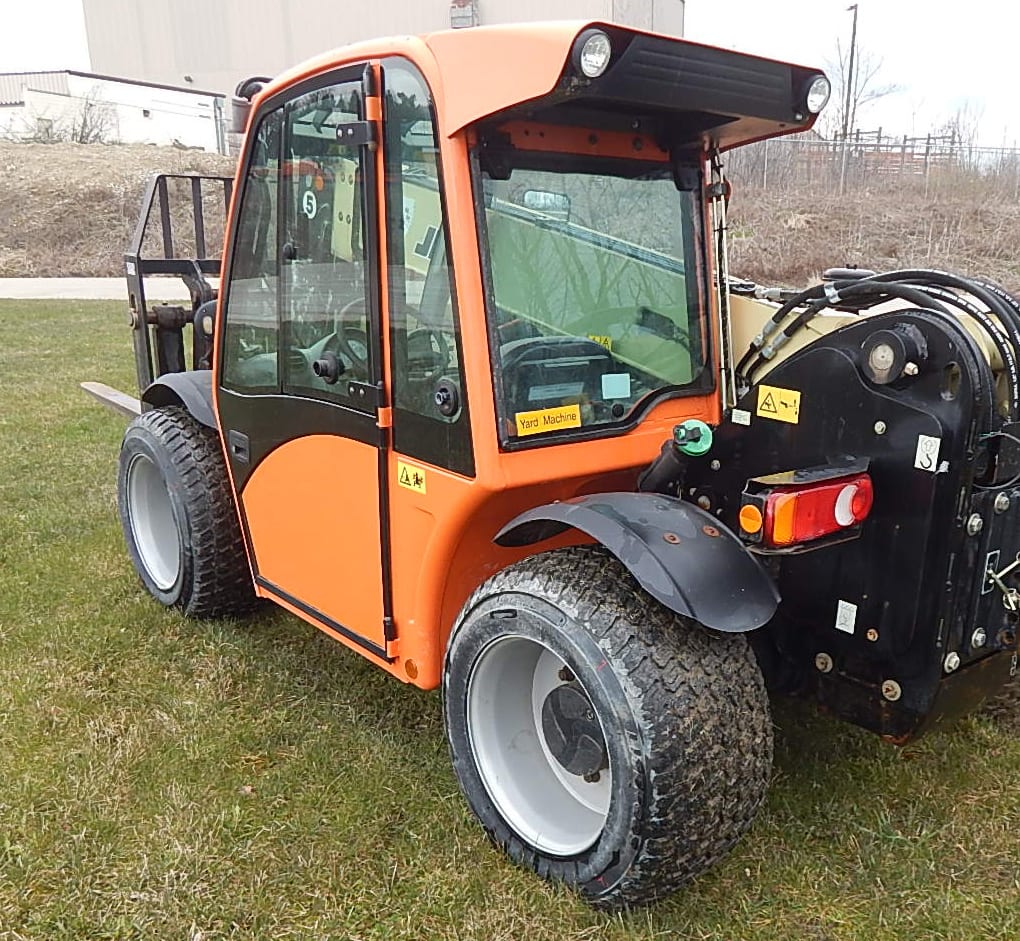 JLG Turf Tires
