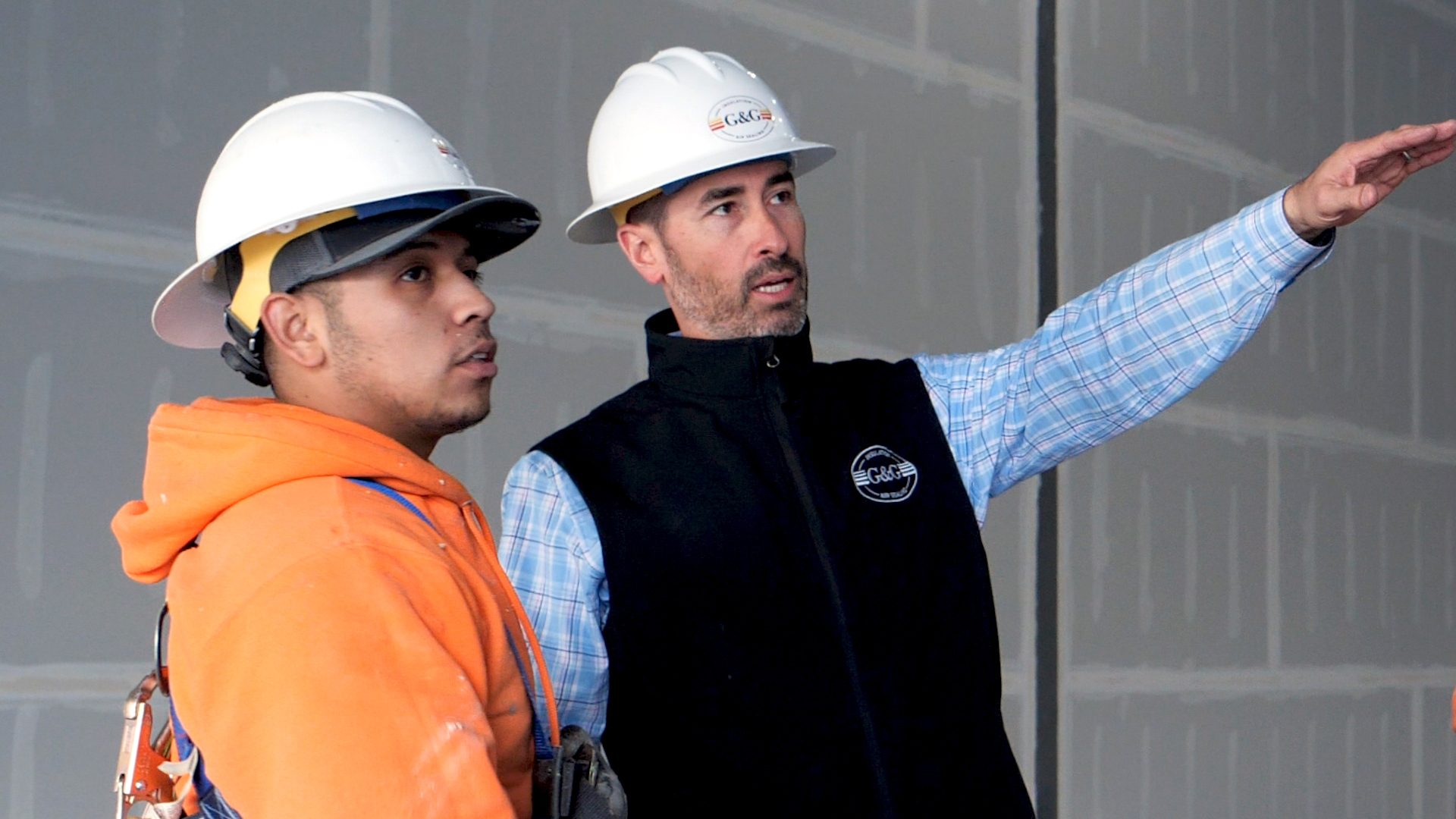 G&G Insulation workers on site