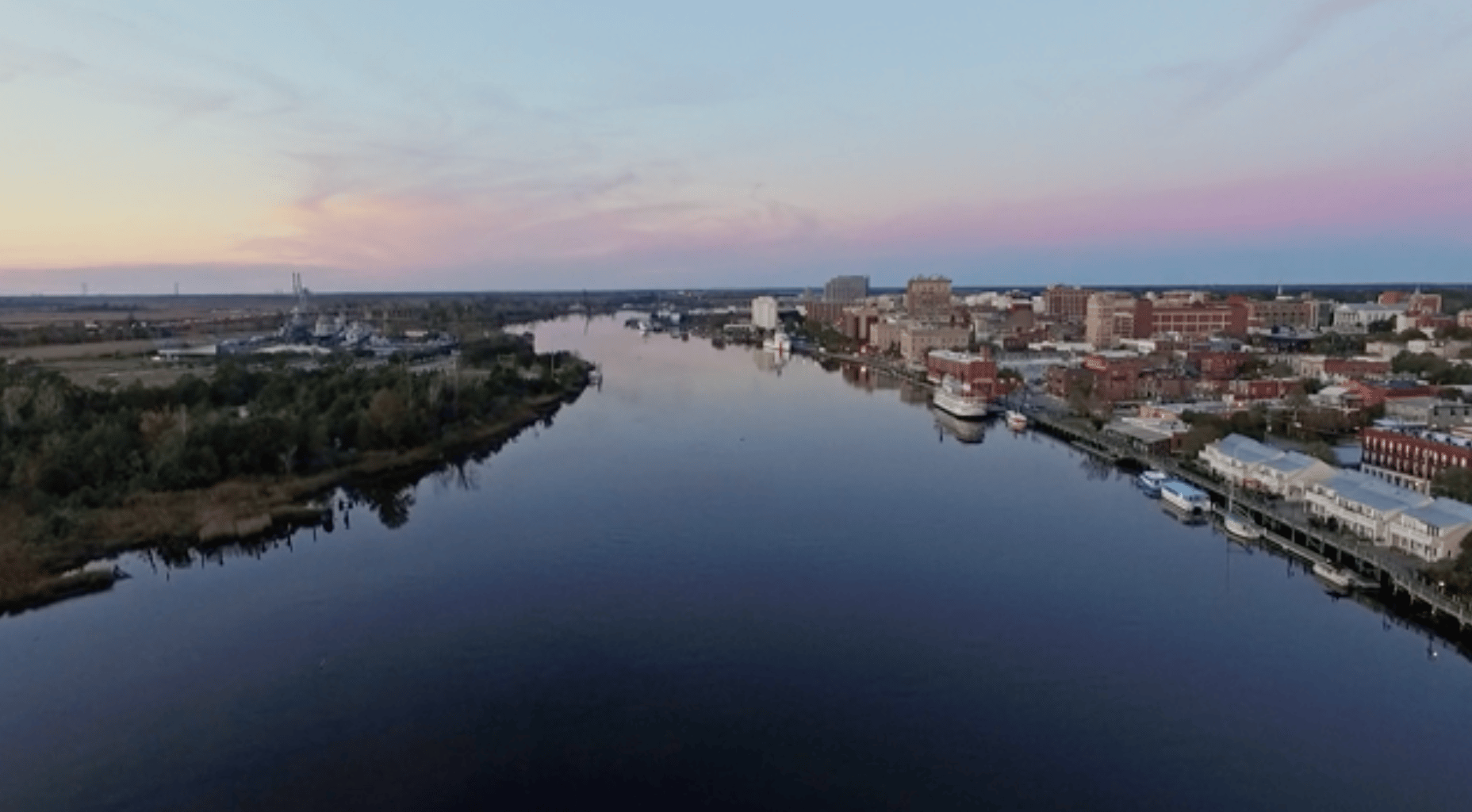 Coastal and oceanic landforms, Water resources, Cloud, Sky, Dusk, Watercourse, Lake, Cityscape, Bank