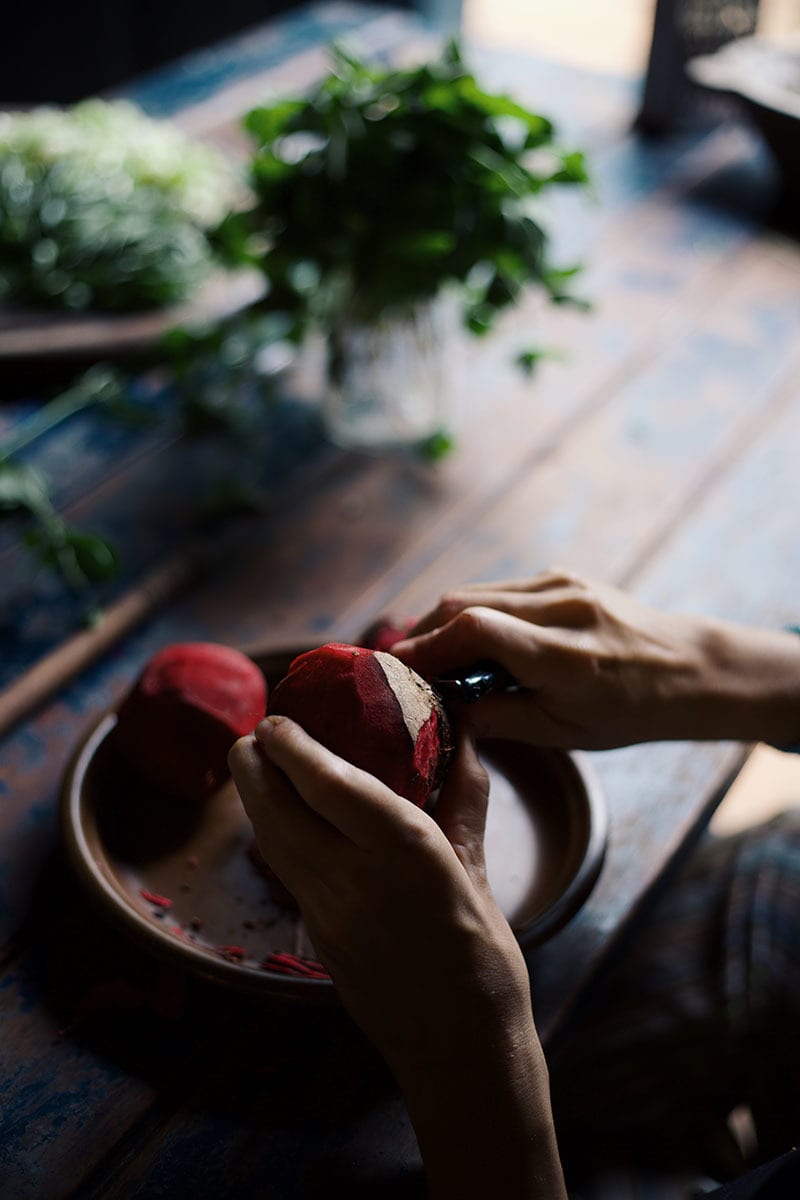 Hand, Table, Plant, Tableware, Recipe, Finger, Nail, Thumb