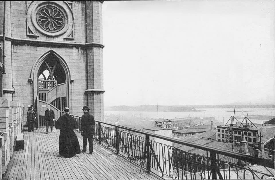 Building, Fence, Water, Sky