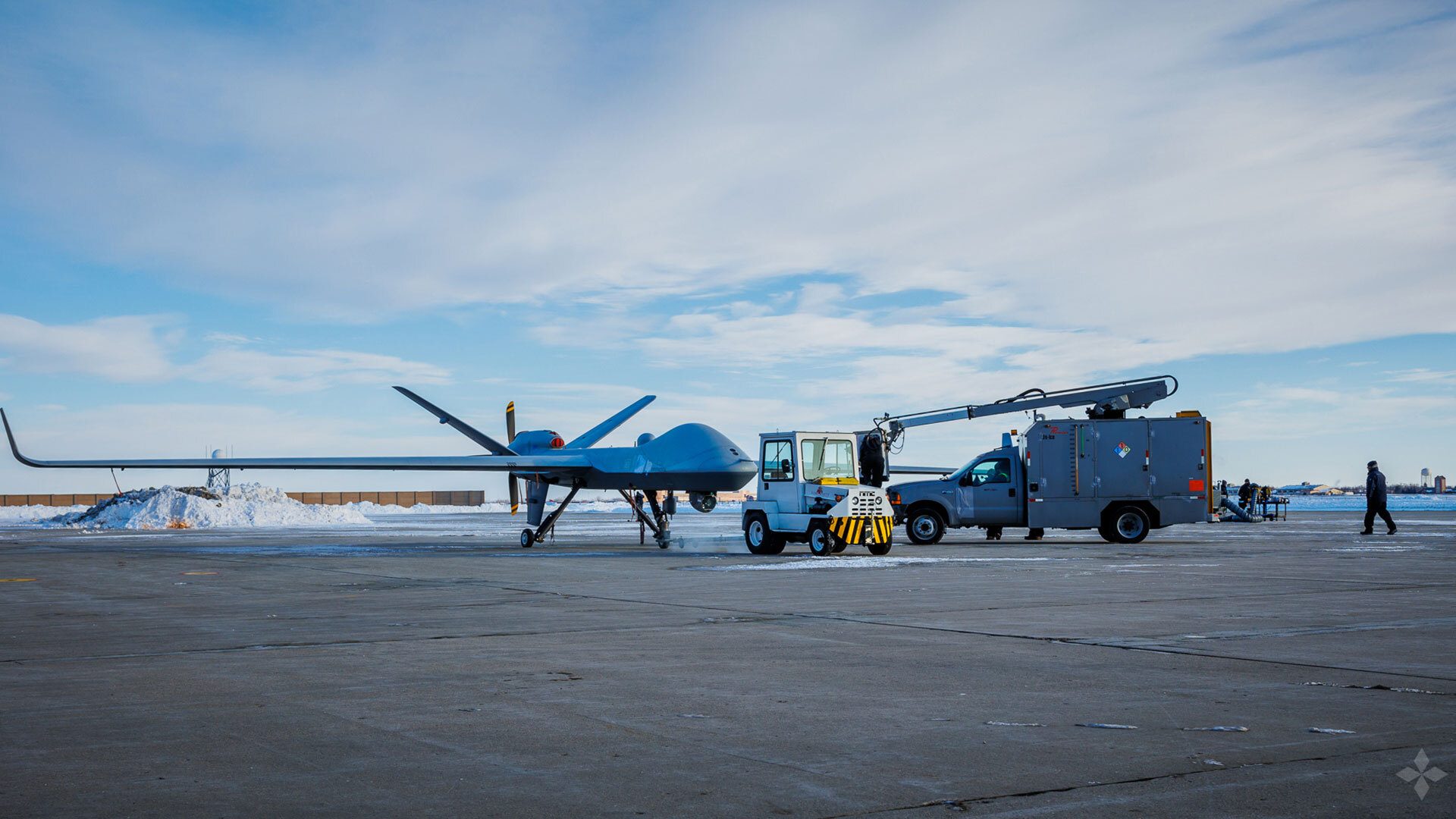 Aerospace manufacturer, Cloud, Sky, Vehicle, Tire, Aircraft, Wheel, Runway, Aviation, Propeller