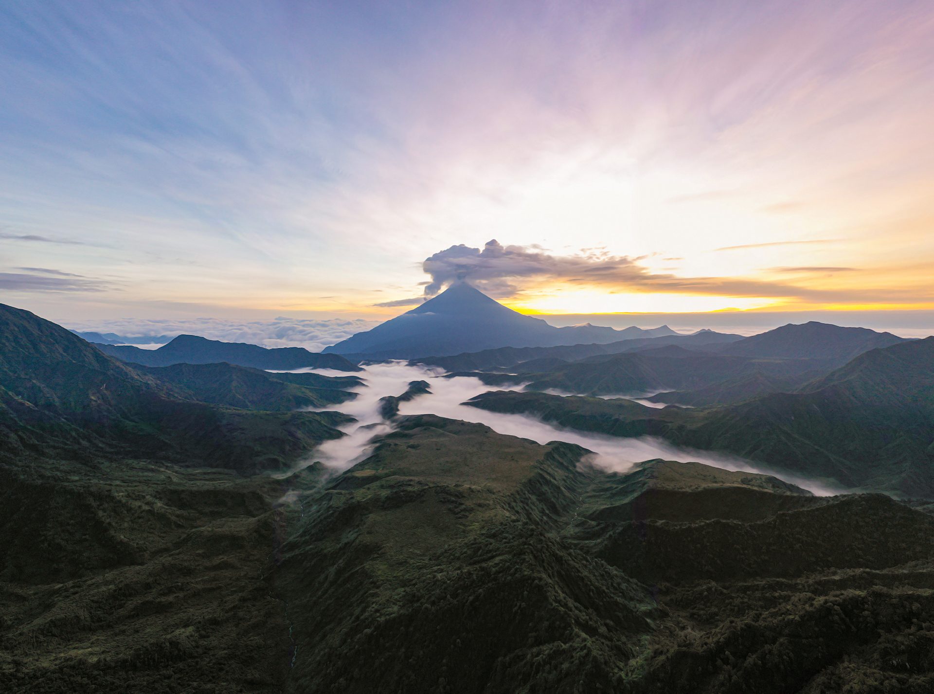 Natural landscape, Cloud, Sky, Mountain, Afterglow, Sunrise, Sunset