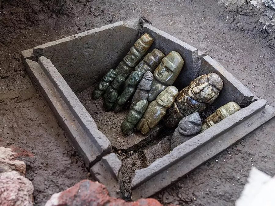 Automotive tire, Road surface