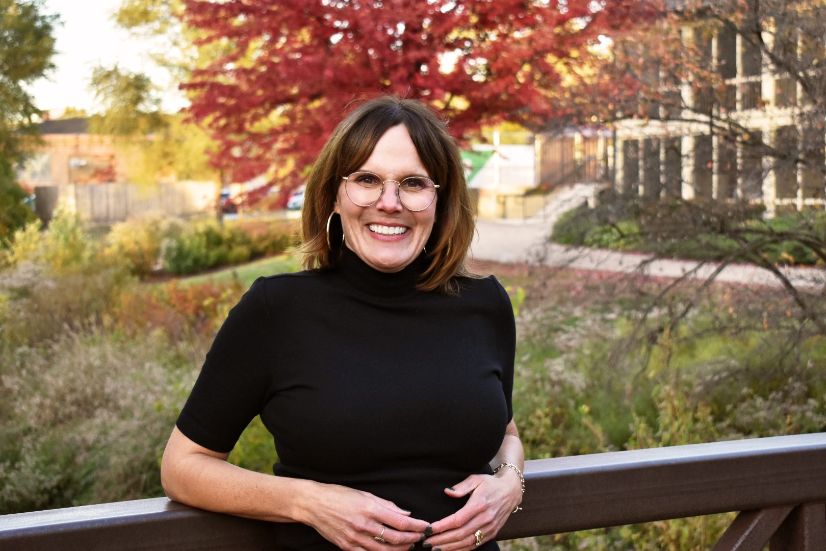 Facial expression, Smile, Plant, Glasses, Light, Leaf, Tree, Sleeve, Happy, Grass