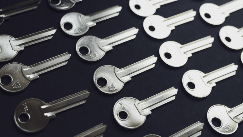 Automotive tire, White, Light, Black, Dumbbell, Font