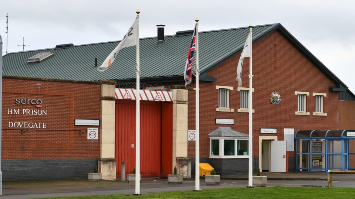 Sky, Window, Building, Plant, Flag