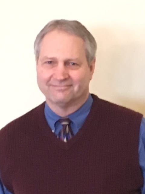 Dress shirt, Forehead, Smile, Sleeve, Gesture, Collar