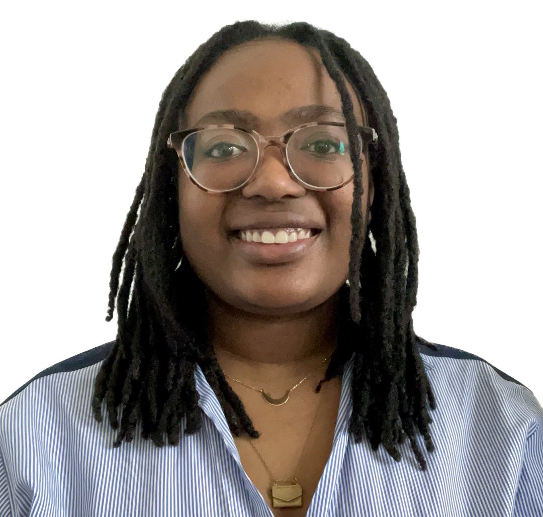 Vision care, Forehead, Glasses, Cheek, Lip, Smile, Eye, Jaw, Neck, Eyewear