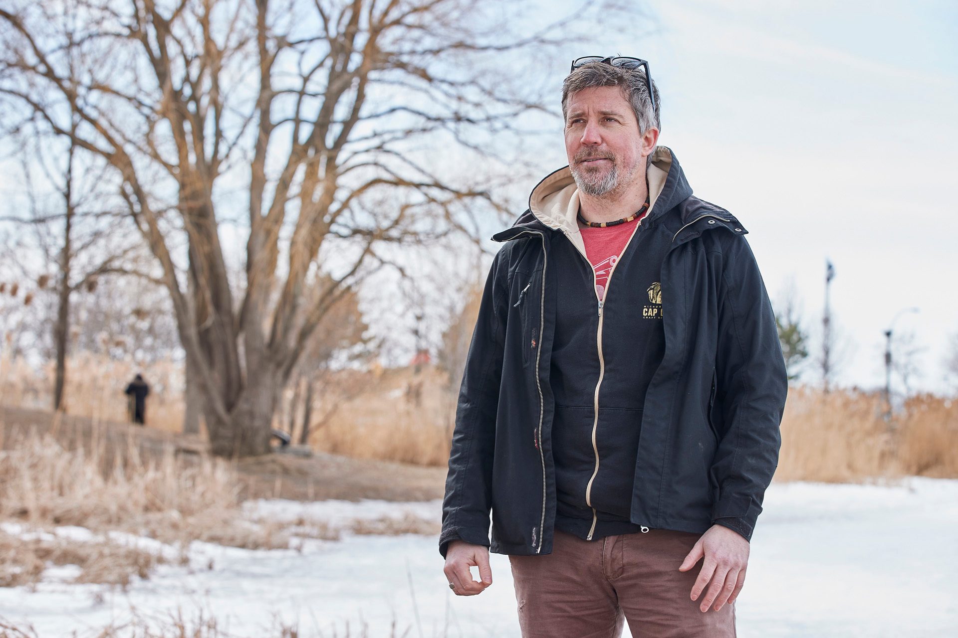 Flash photography, Outerwear, Snow, Sky, Plant, Beard, Sleeve, Tree, Happy
