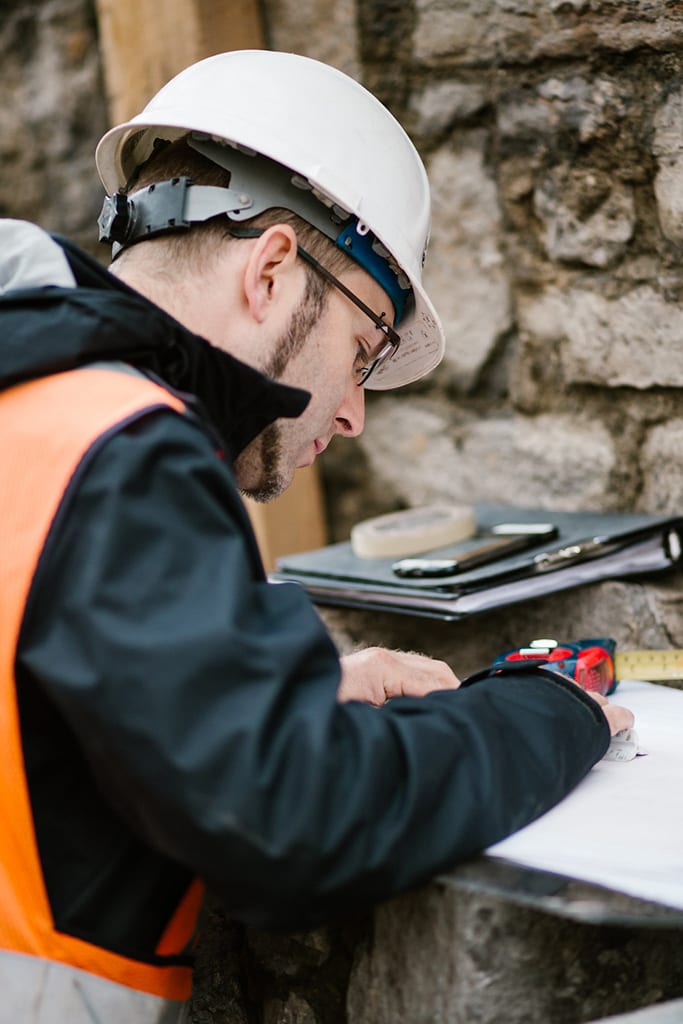 Hard hat, Outdoor recreation, Precision sports, Helmet, Workwear, Shotgun