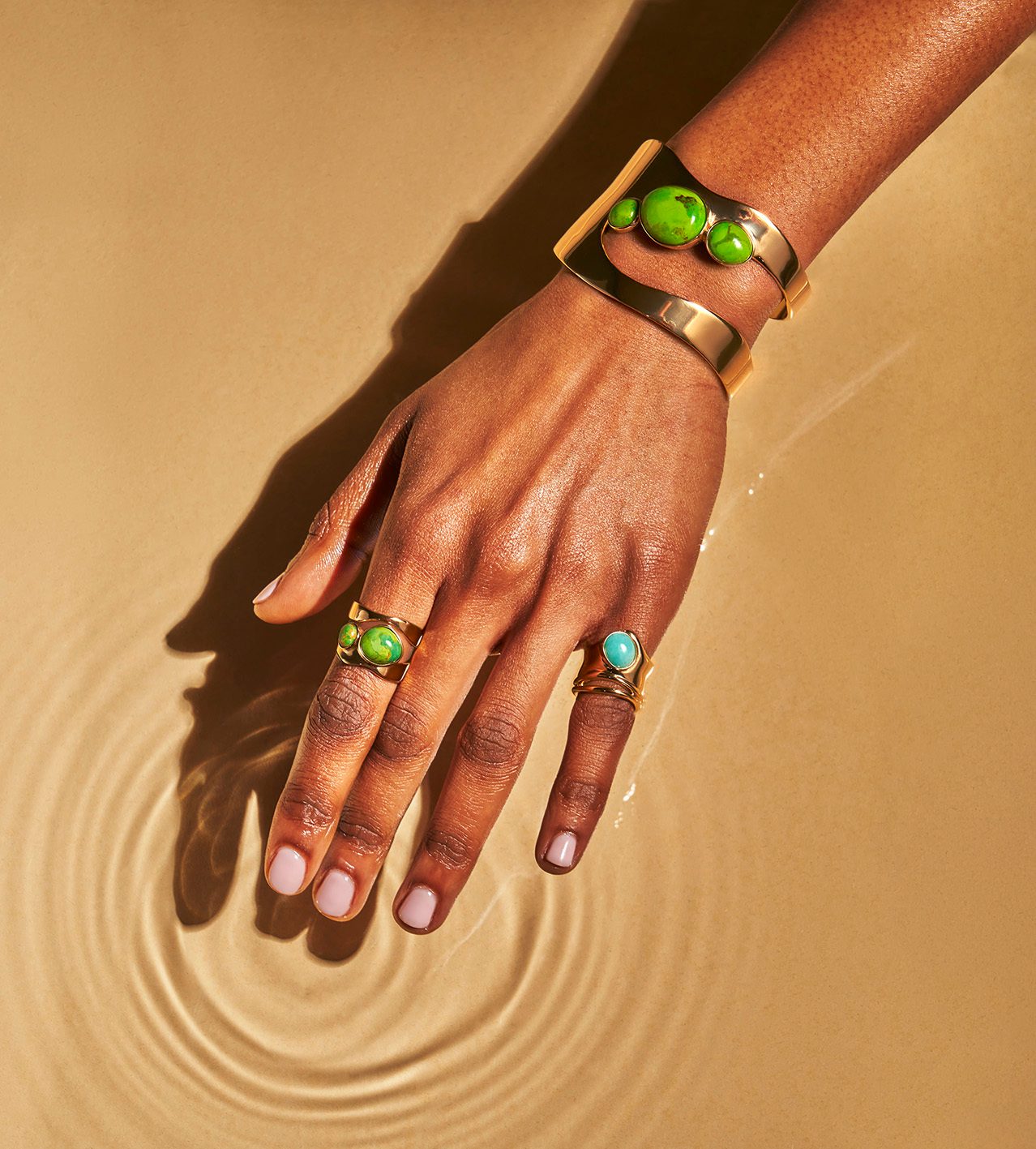 Body jewelry, Nail care, Sleeve, Finger, Gesture, Thumb