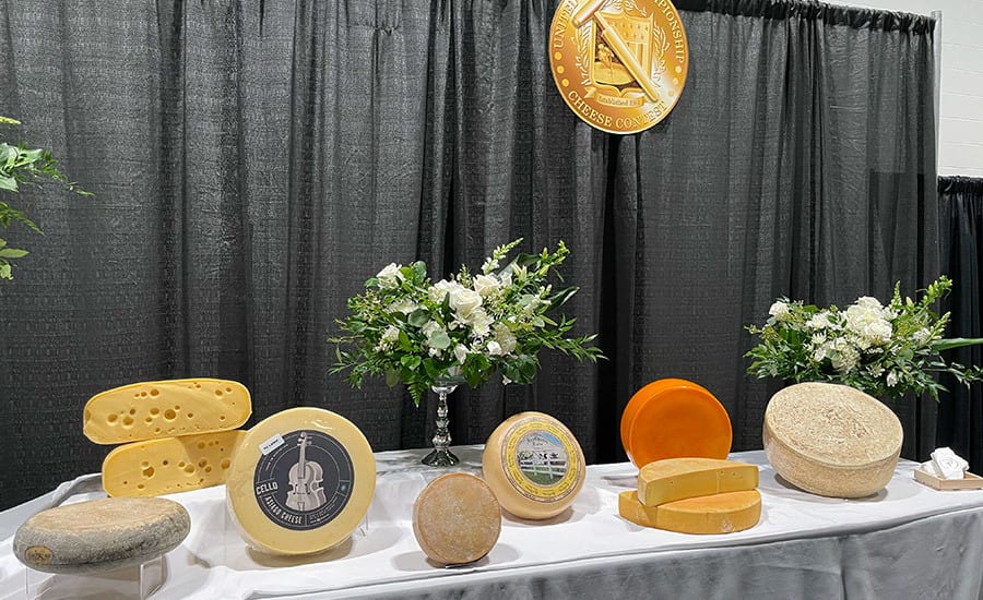 Food, Ingredient, Tablecloth, Cheese
