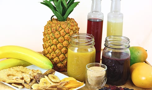 Natural foods, Food, Tableware, Fruit, Ingredient, Table, Liquid, Ananas, Recipe, Cuisine