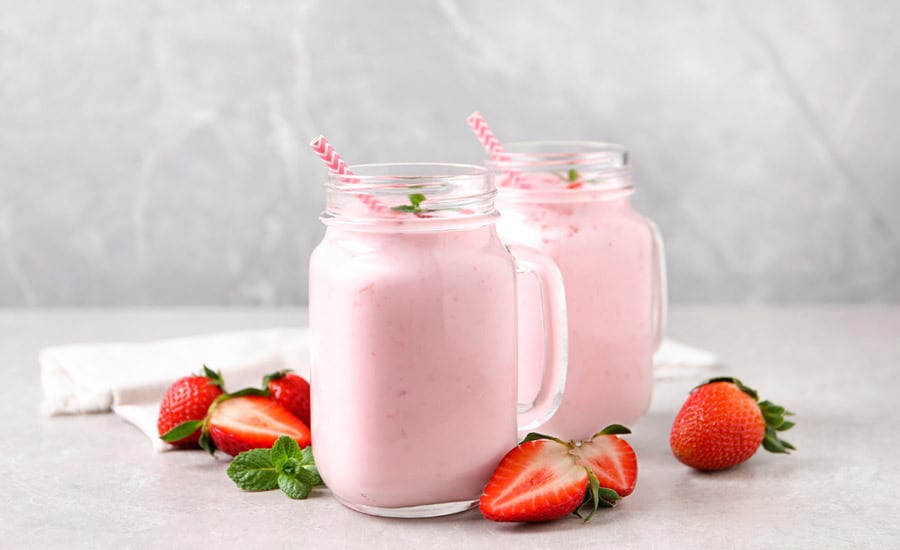 Natural foods, Food, Liquid, Fruit, Plant, Ingredient, Tableware, Recipe, Strawberry, Dishware