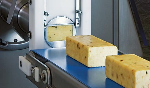 Sheep milk cheese, Kitchen appliance, Food, Cheesemaking, Gorgonzola, Ingredient, Tableware, Recipe