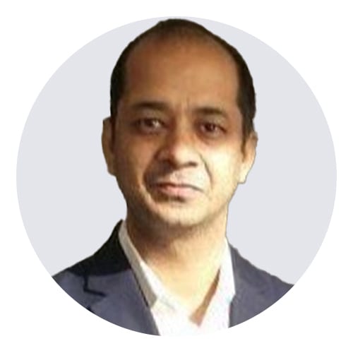 Forehead, Smile, Jaw, Sleeve, Collar