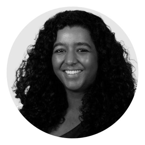 Black hair, Facial expression, Smile, Happiness, Eyebrow, Lips, Skin, Hairstyle, Beauty, Tooth