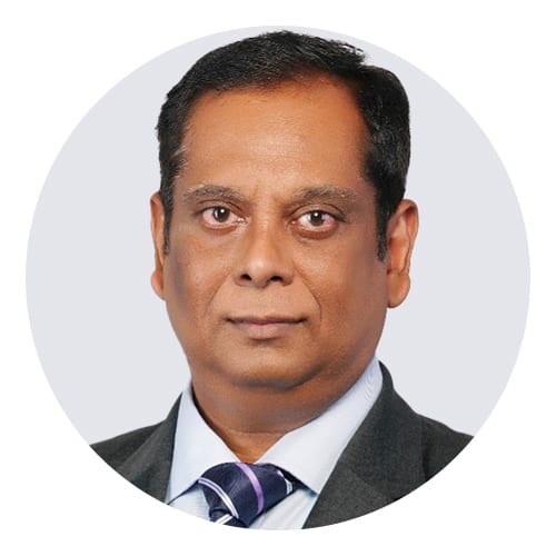 Dress shirt, Forehead, Eyebrow, Jaw, Tie, Gesture, Collar