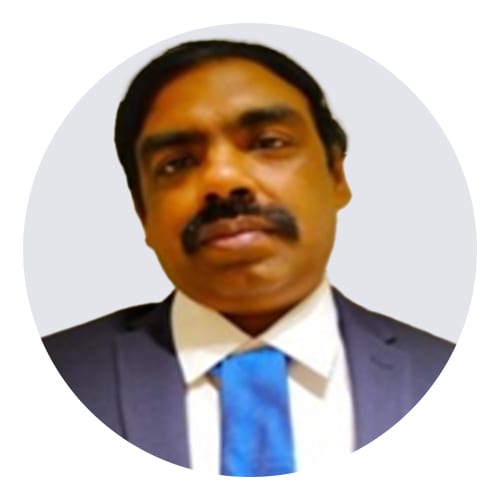 Dress shirt, Forehead, Cheek, Tie, Jaw, Gesture, Collar