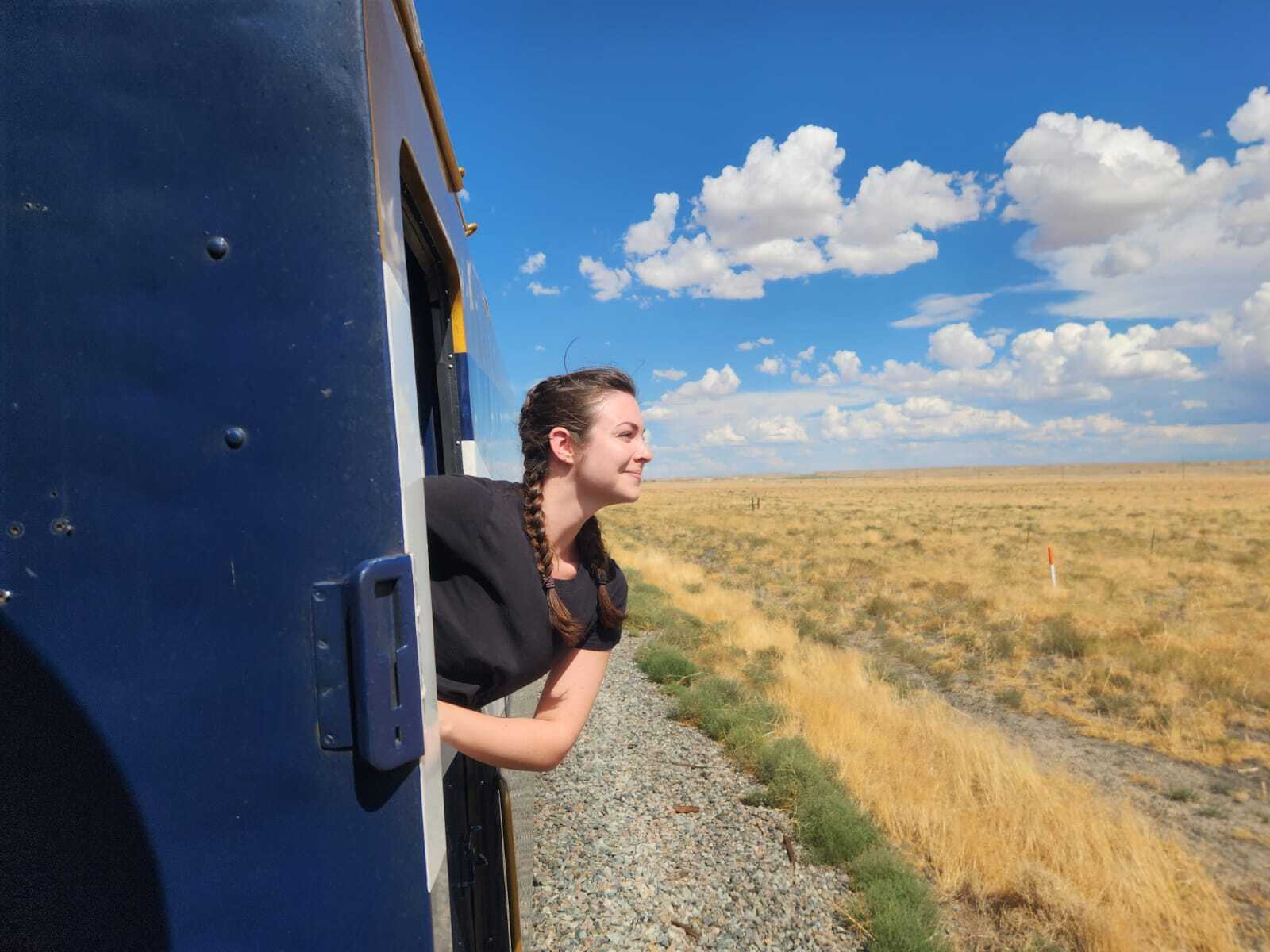 Cloud, Sky, Shirt, Plant, Travel