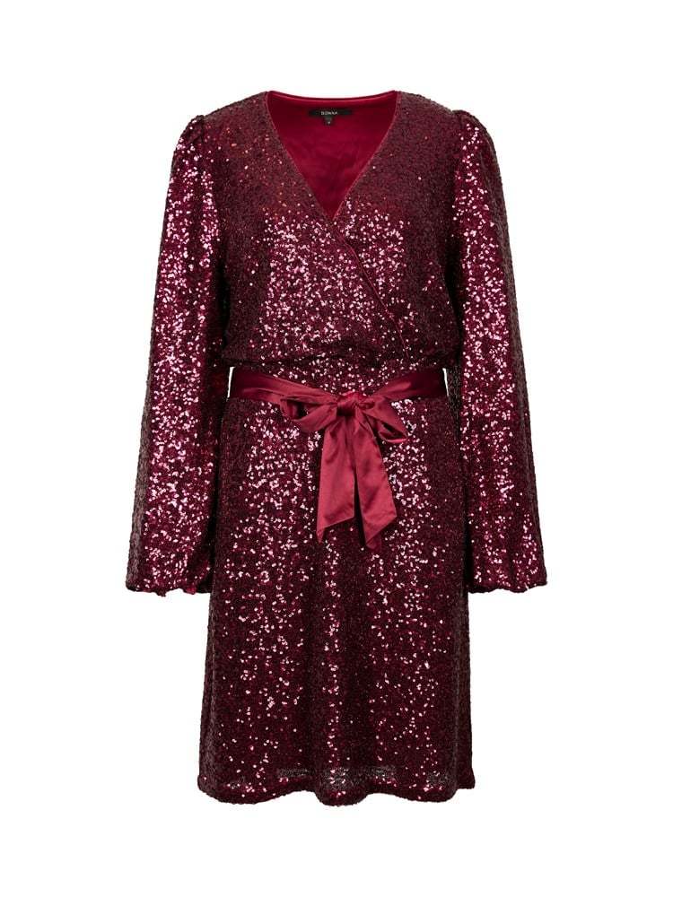 One-piece garment, Day dress, Clothing, Sleeve, Collar